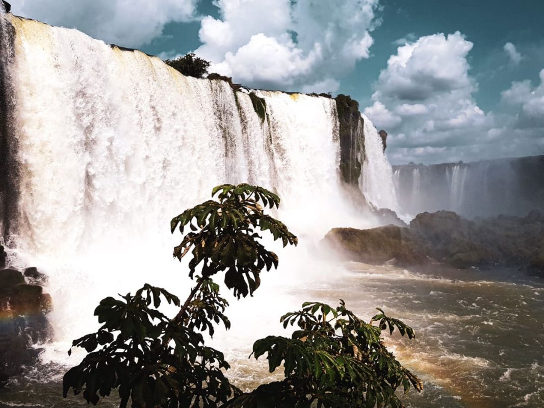 alt="Le cascate di Iguazu, inno alle regine del Sud America. Garganta del diablo"