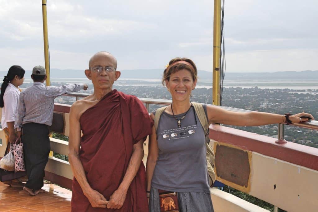 alt="La Birmania dei monaci buddhisti"