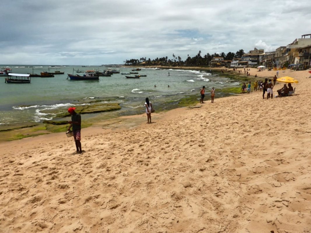 alt="Spiaggia di Arembepe"