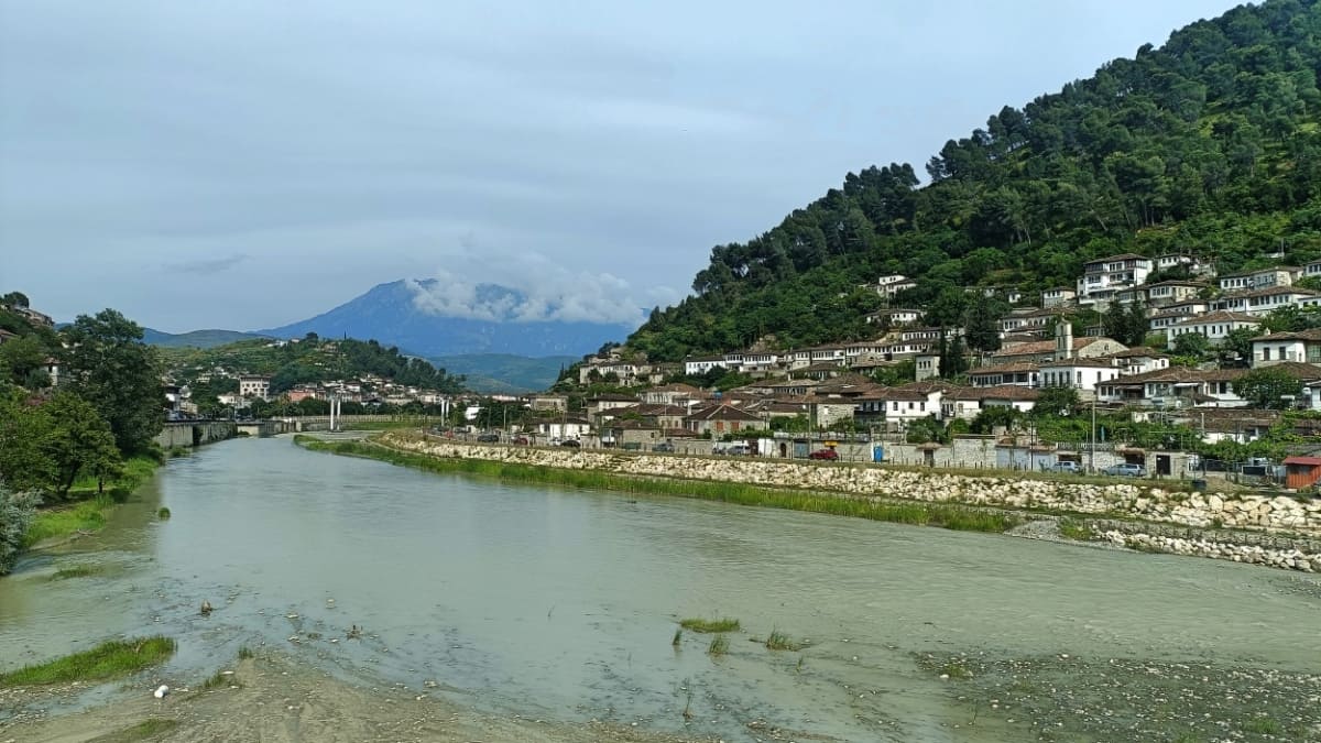 Berat, la città dalle 1.000 finestre
