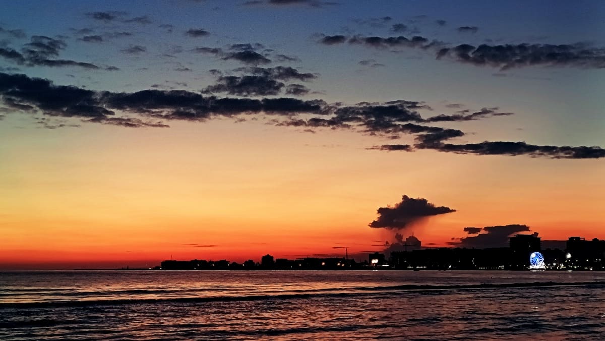 Tramonto a Valona