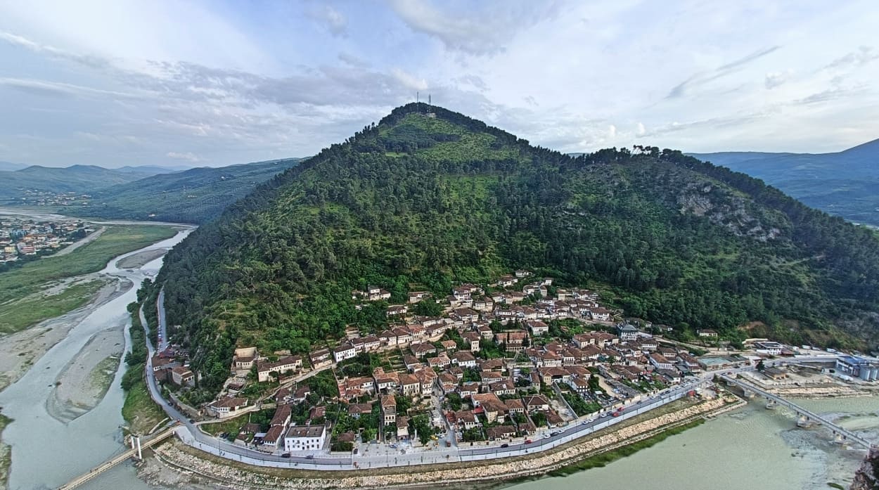 Cosa vedere in Albania: berat dall'alto