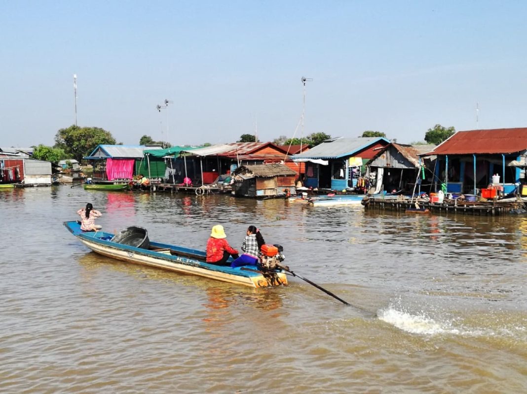 Navigando sul Tonlé Sap