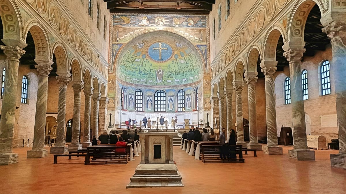 Celebrazione di un matrimonio alla Basilica di Sant'Apollinare in Classe