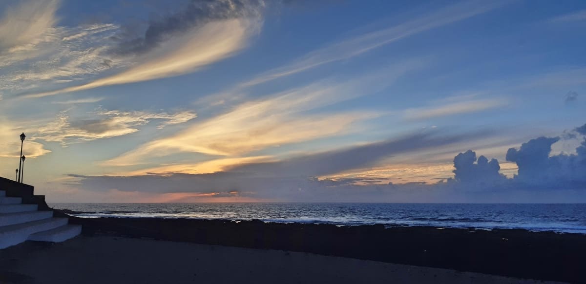 Tramonto sul mare a Lanzarote